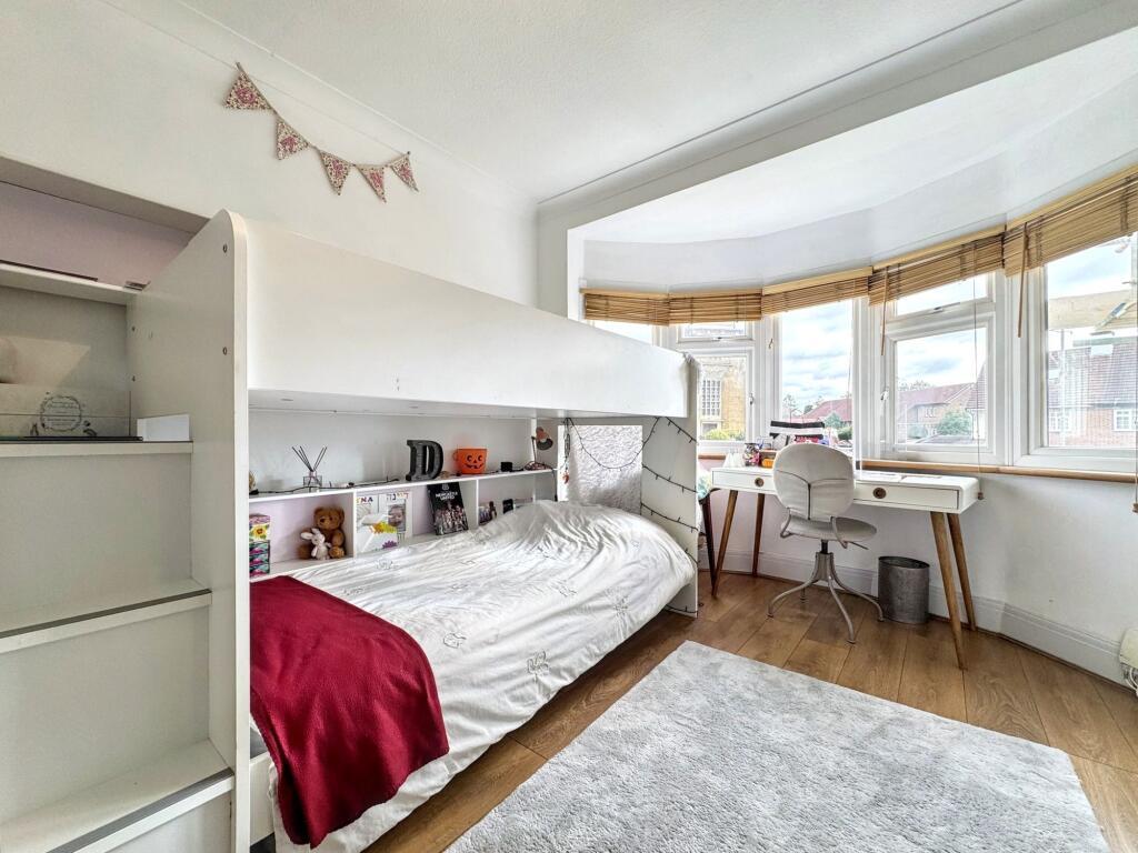 Deans Lane, Edgware, HA8, Edgware